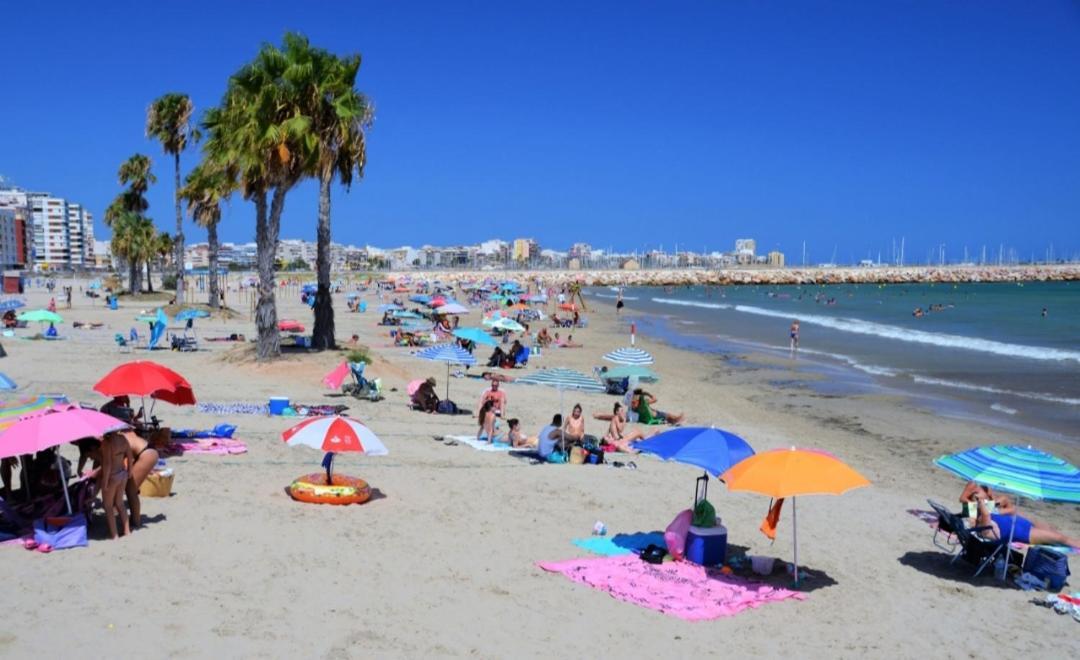 Big Penthouse For 10 Per Leilighet Torrevieja Eksteriør bilde